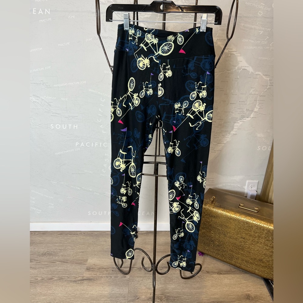 New Lularoe OS Bicycle Bike print leggings One Size